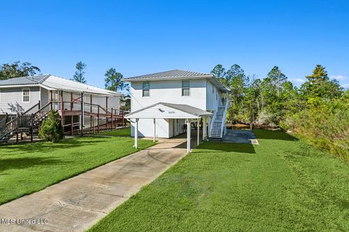 10191 Avenue D, Bay Saint Louis, MS, 39520-7781 | Card Image