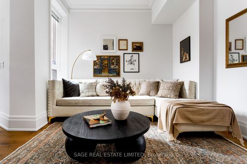 221 Crawford St, Toronto, ON, M6J2V5 | Card Image