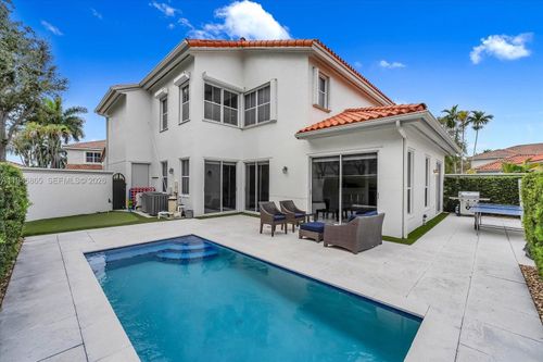 1469 Shoreline Way, Hollywood, FL, 33019-5007 | Card Image