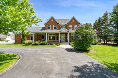 436 8 Concession E, House other with 4 bedrooms, 5 bathrooms and 24 parking in Campbellville ON | Image 1