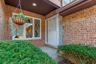 567 Cress Creek Lane, Townhouse with 3 bedrooms, 3 bathrooms and 2 parking in Crystal Lake IL | Image 2