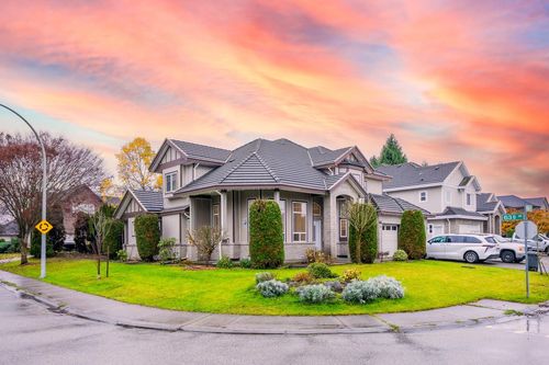 {{alt}} | Card Image