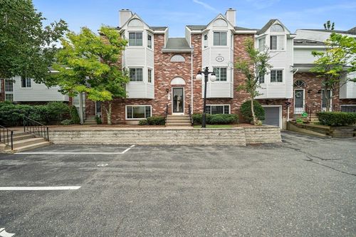 f-171 Tall Oaks Dr, Weymouth, MA, 02190-3526 | Card Image