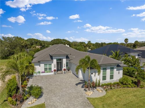 220 Strand Sq, Vero Beach, FL, 32963-4205 | Card Image