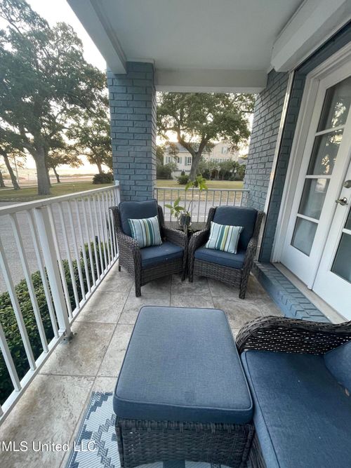 1282 Beach Boulevard, Biloxi, MS, 39530 | Card Image