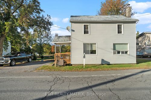 {{alt}} | Card Image