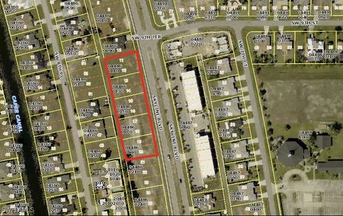 910 Skyline Blvd, CAPE CORAL, FL, 33991 | Card Image
