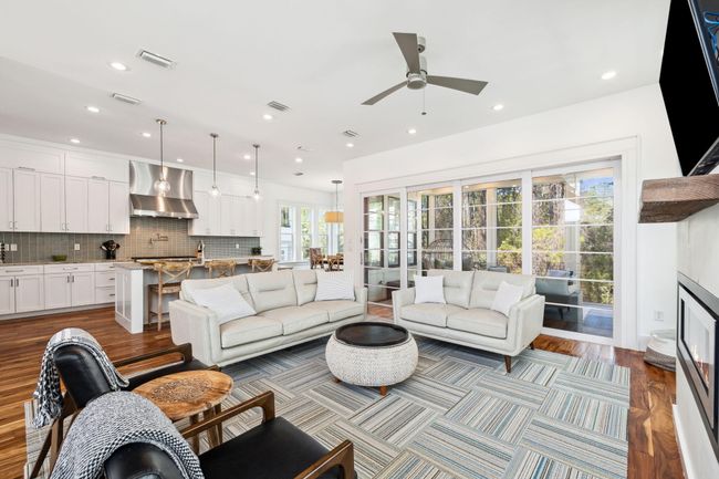 200 Blue Crab Loop | Image 6