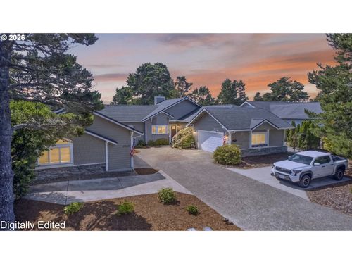 2026 Royal St Georges Dr, Florence, OR, 97439 | Card Image