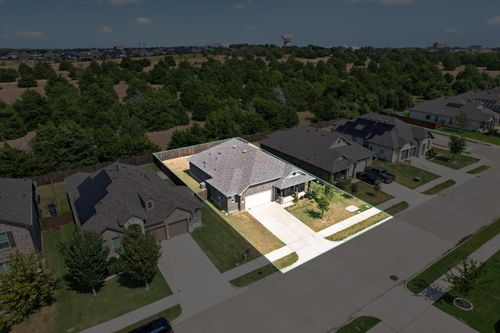 2292 High Plain Ln, Waxahachie, TX, 75167-1282 | Card Image