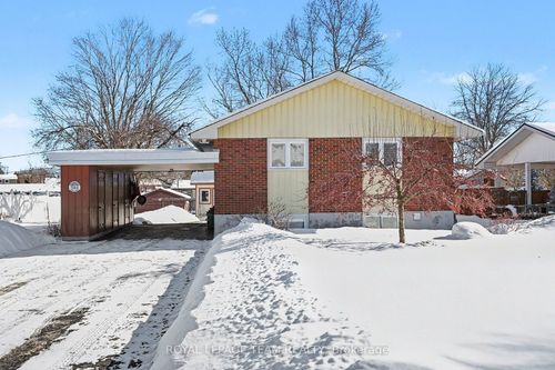 504 Clothier St E, Kemptville, ON, K0G1J0 | Card Image