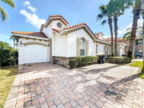 802 Brunello Dr, DAVENPORT, FL, 33897-8337 | Card Image