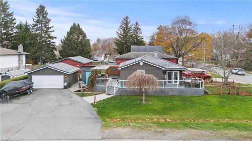 104 Concession St E, Dunnville, ON, N1A1A1 | Card Image