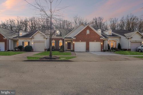 328 Colony Point Pl, EDGEWATER, MD, 21037-2724 | Card Image