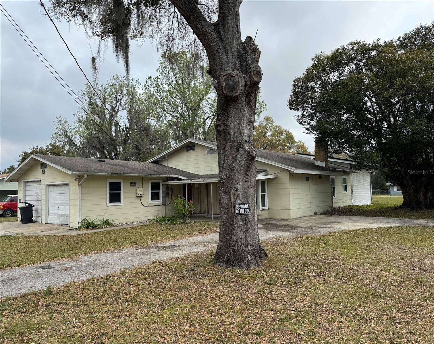 19th St, Zephyrhills, FL 33542