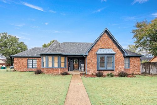 6914 Fox Hedge, Memphis, TN, 38141-7364 | Card Image