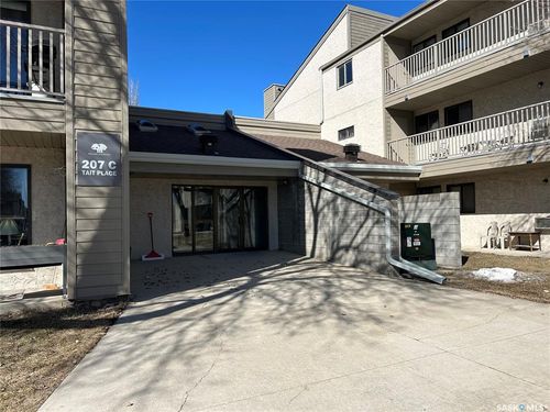 201-207C Tait Pl, Saskatoon, SK, S7H5L8 | Card Image