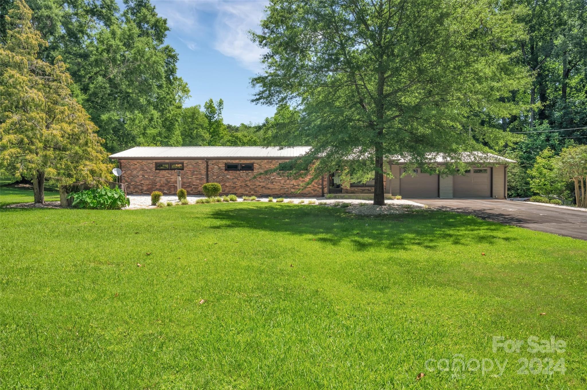 Lineberry St, Troy, NC 27371