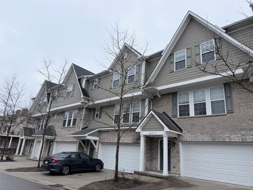 28577 Melanie Lane, Novi, MI, 48377 | Card Image