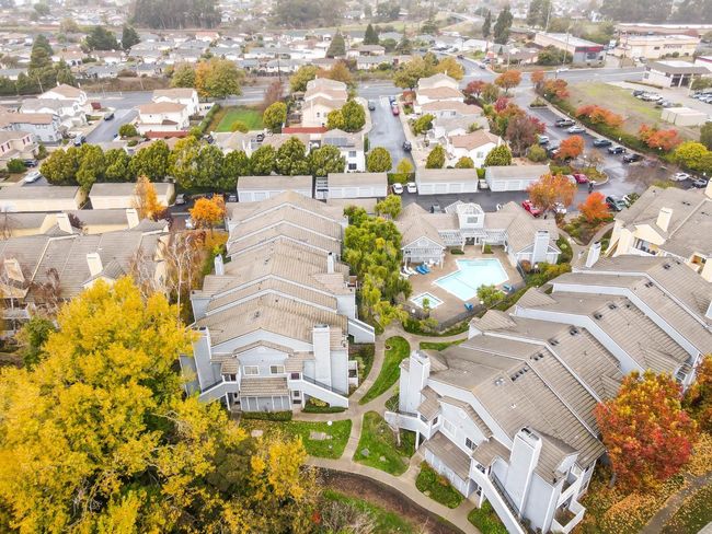 709 Waterford, Condo with 2 bedrooms, 1 bathrooms and null parking in Pinole CA | Image 26
