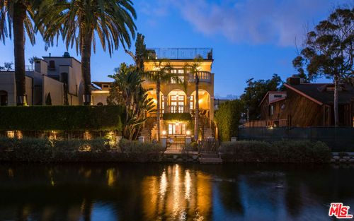 405 Sherman Canal, Venice, CA, 90291 | Card Image