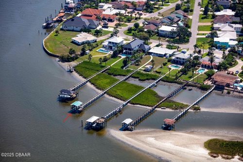 8 Richmond Dr, NEW SMYRNA BEACH, FL, 32169-5402 | Card Image