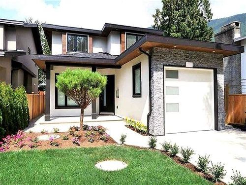 960 Montroyal, North Vancouver, BC, V7R2H1 | Card Image