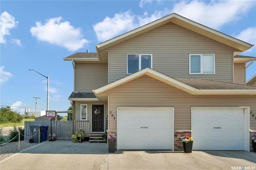 701 6th Ave S, Warman, SK, S0K4S3 | Card Image