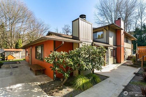 apt-c-15422 40th Ave S, Tukwila, WA, 98188-2235 | Card Image