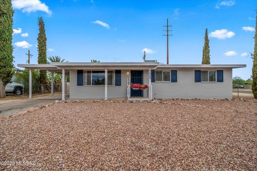 7902 E Winnepeg Drive, Tucson, AZ, 85730 | Card Image