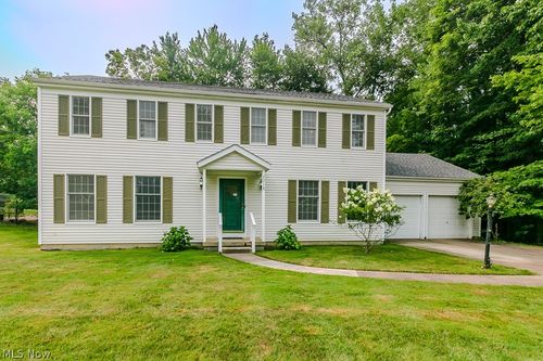 2218 Croydon Rd, Twinsburg, OH, 44087-1302 | Card Image