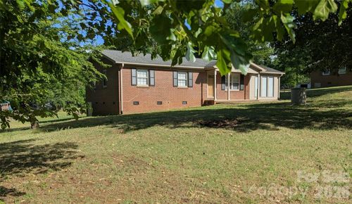 1903 Robyn Ave, Shelby, NC, 28152-7929 | Card Image