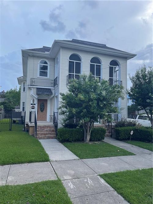 2036 Marengo St, New Orleans, LA, 70115-5418 | Card Image