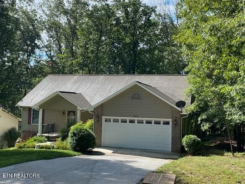 348 Lakeview Dr, Crossville, TN, 38558-7040 | Card Image