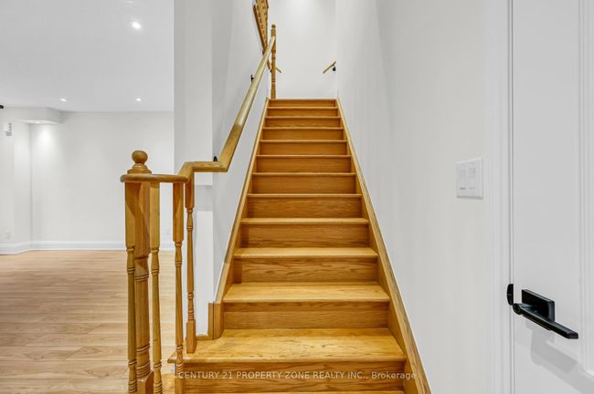 6 Miami Grove, House attached with 5 bedrooms, 5 bathrooms and 1 parking in Brampton ON | Image 25