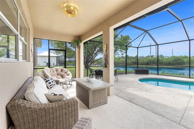 Lanai has ample covered space | Image 45