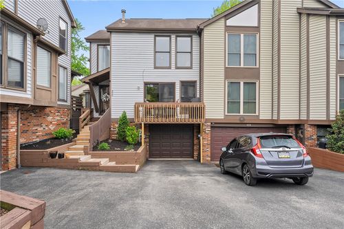 320 Spring Run Dr, Monroeville, PA, 15146-3346 | Card Image