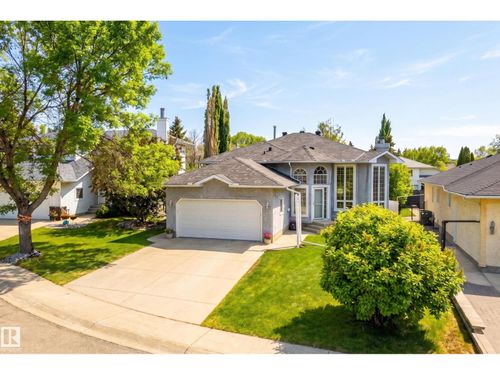 31 Charlton Cres, Sherwood Park, AB, T8H1R1 | Card Image