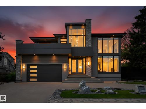 9832 142 St Nw, Edmonton, AB, T5N2N4 | Card Image
