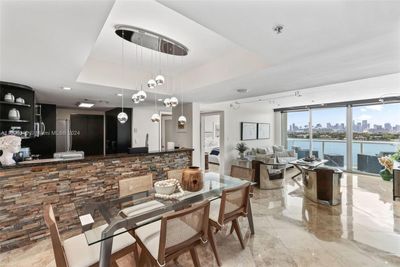 909 - 650 West Ave, Condo with 2 bedrooms, 2 bathrooms and null parking in Miami Beach FL | Image 3