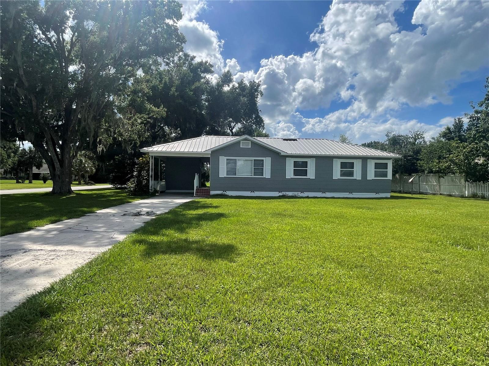 Oak Ave, Fort Meade, FL 33841