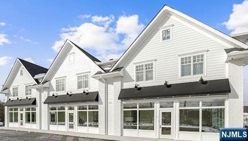 445 Ramapo Valley Rd, Oakland, NJ, 07436-3417 | Card Image