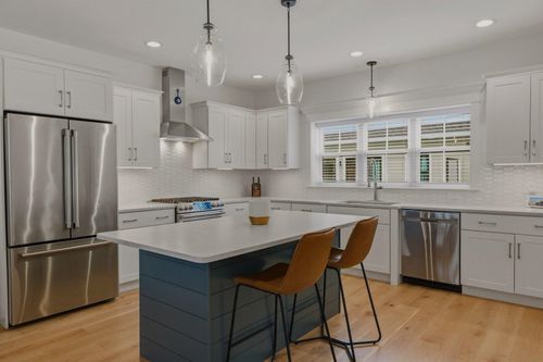 16-50 Cate St, Portsmouth, NH, 03801-6202 | Card Image