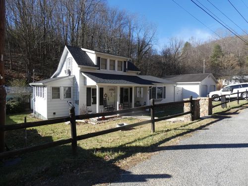 114 Pump Log Hollow Rd, Saltville, VA, 24370-3565 | Card Image