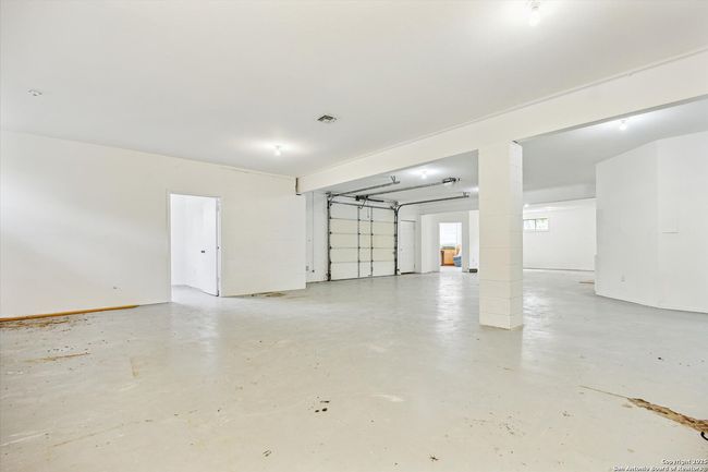 640 Woodlake Dr, House other with 5 bedrooms, 5 bathrooms and null parking in Mcqueeney TX | Image 35