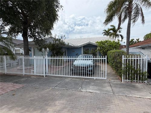 13965 Sw 10th St, Miami, FL, 33184-3050 | Card Image