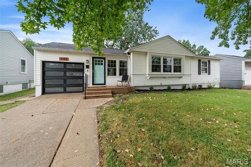 6143 Pointview Lane, St Louis, MO, 63123 | Card Image