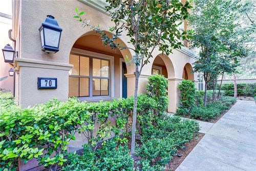70 Kempton, Irvine, CA, 92620-2139 | Card Image