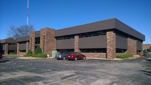 208-373 Collins Rd, Cedar Rapids, IA, 52402-3167 | Card Image