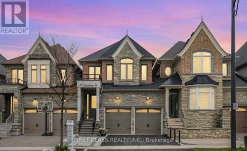 11 Claudview St, King City, ON, L7B0C6 | Card Image